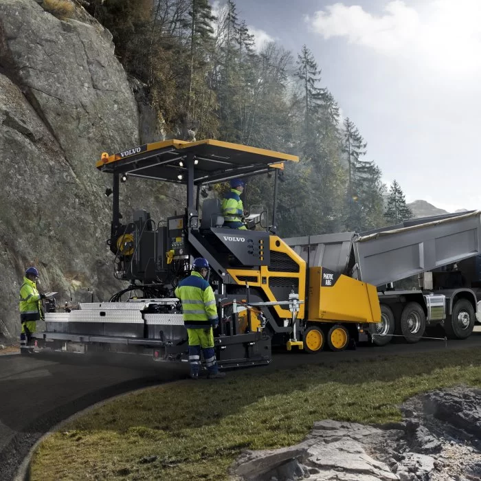 Volvo wheeled paver