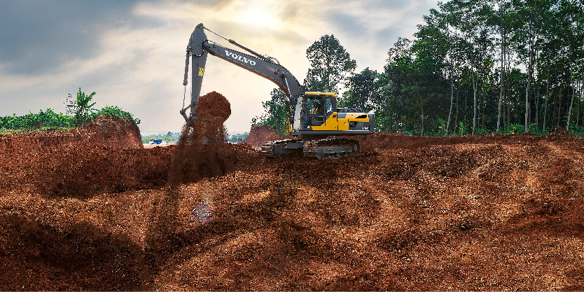 Volvo Crawler Excavator EC200D web 01