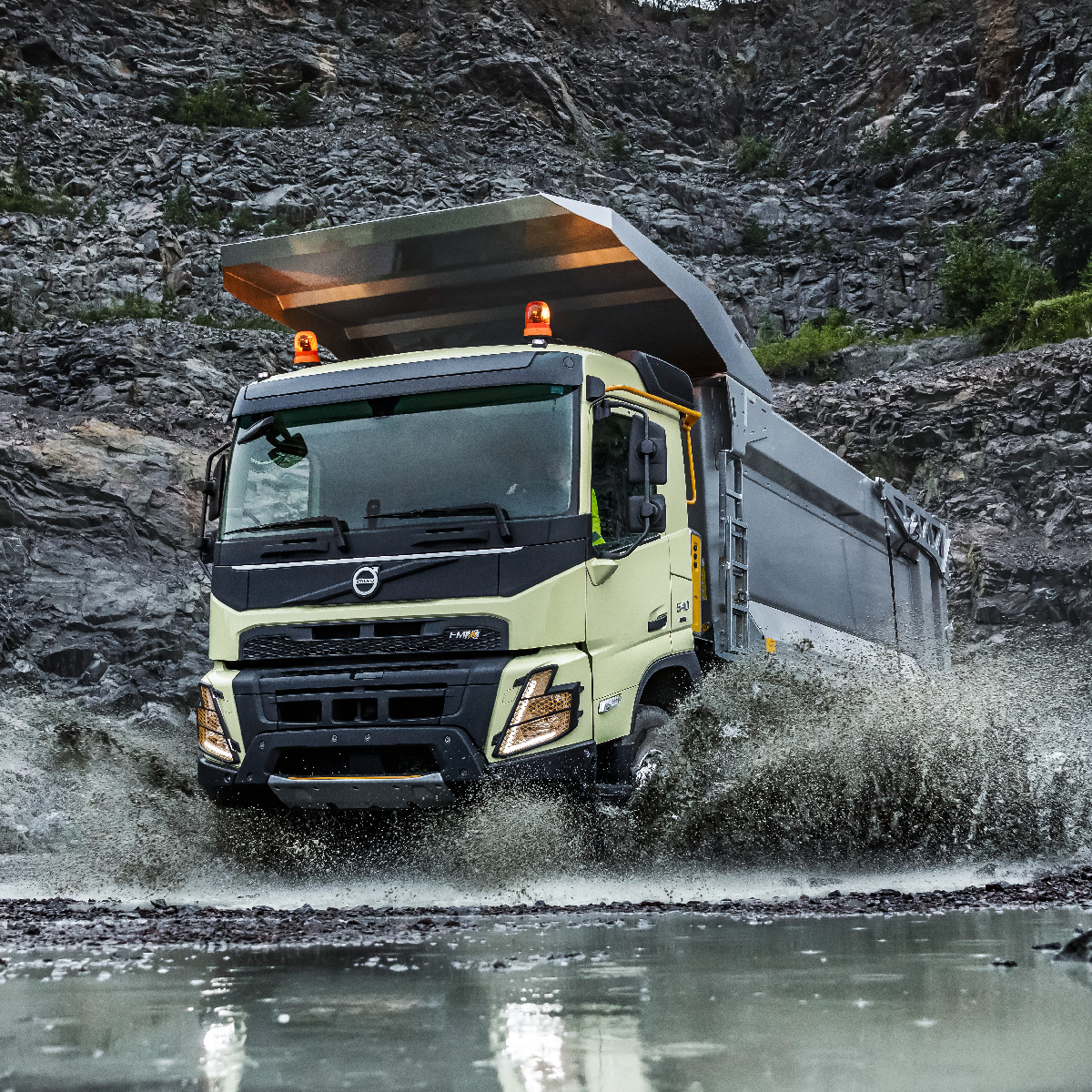 VolvoTrucks FMX