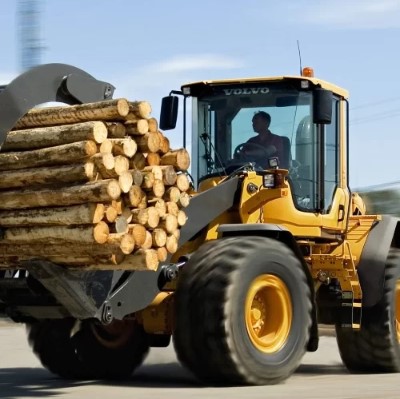 Volvo Wheel Loader L90f In action