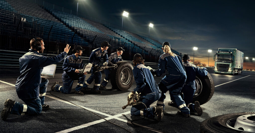 volvo trucks fm range service 02 2048x1068