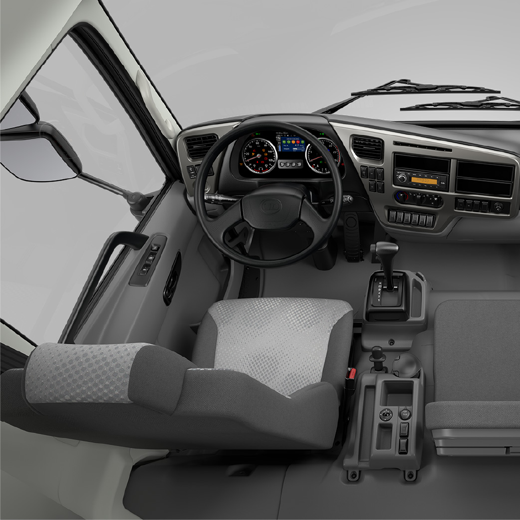 UD Croner interior