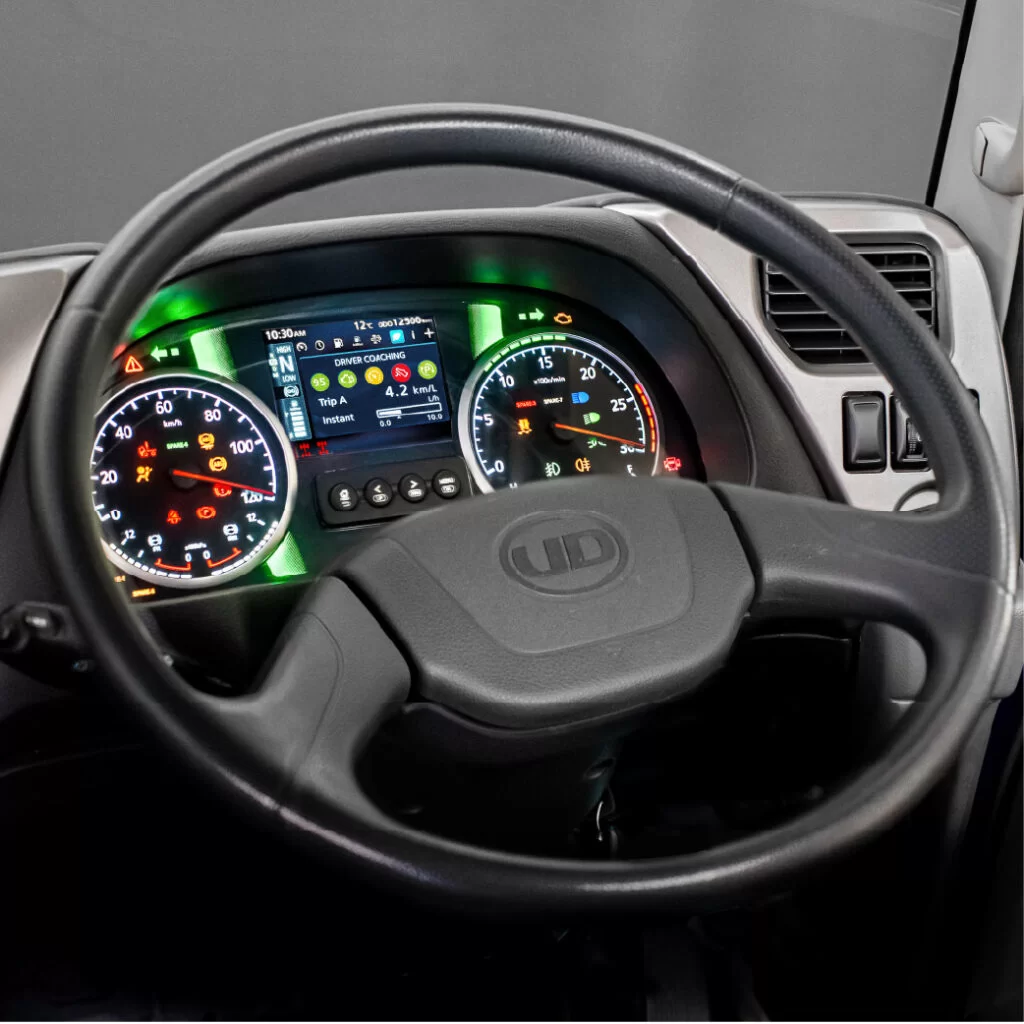 UD croner steering wheel cluster