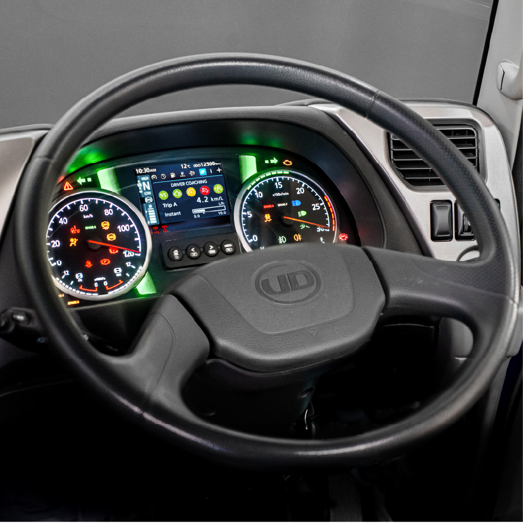 UD croner steering wheel cluster