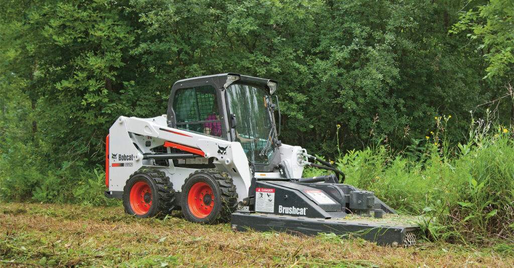 bobcat skid steer loader S510 grass remover scaled