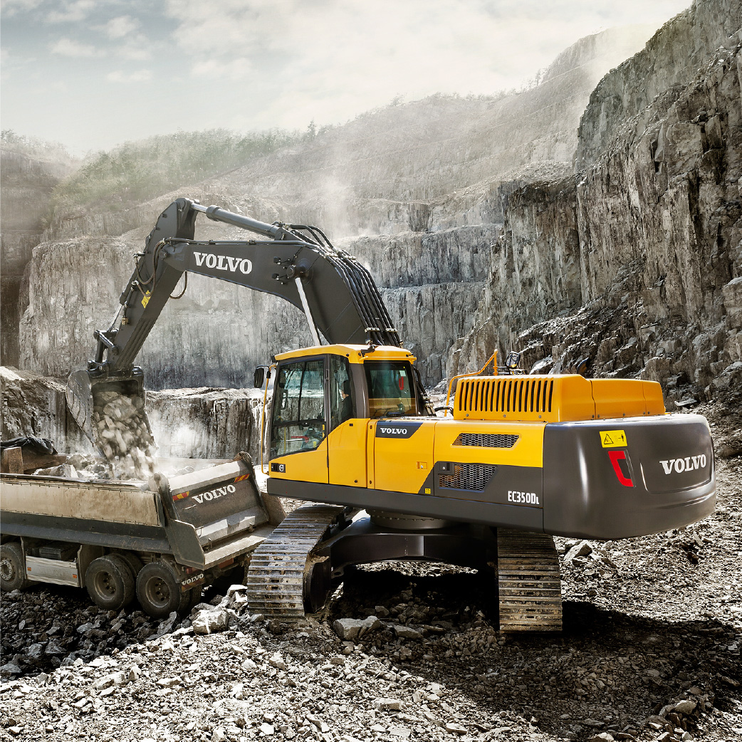 volvo crawler excavator truck