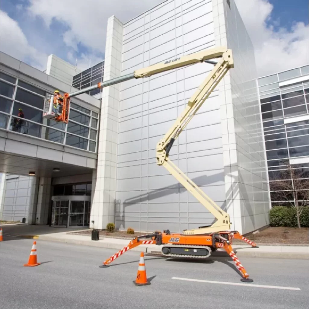 jlg compact crawler boom lift maintenance work