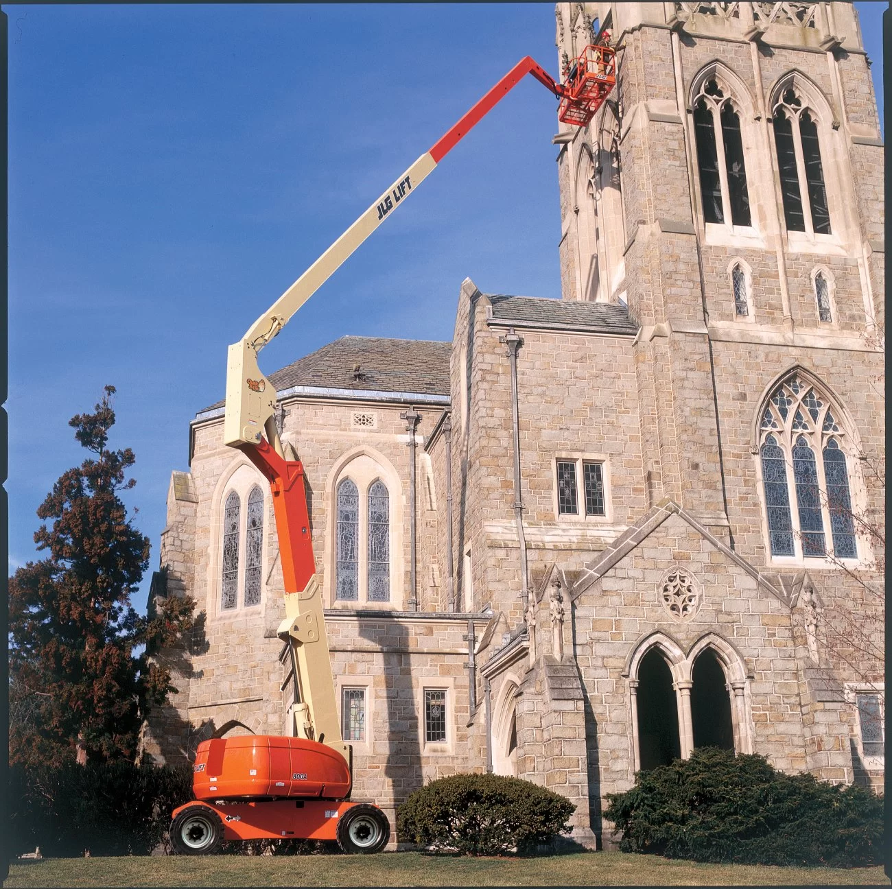 JLG Electric Boom Lifts