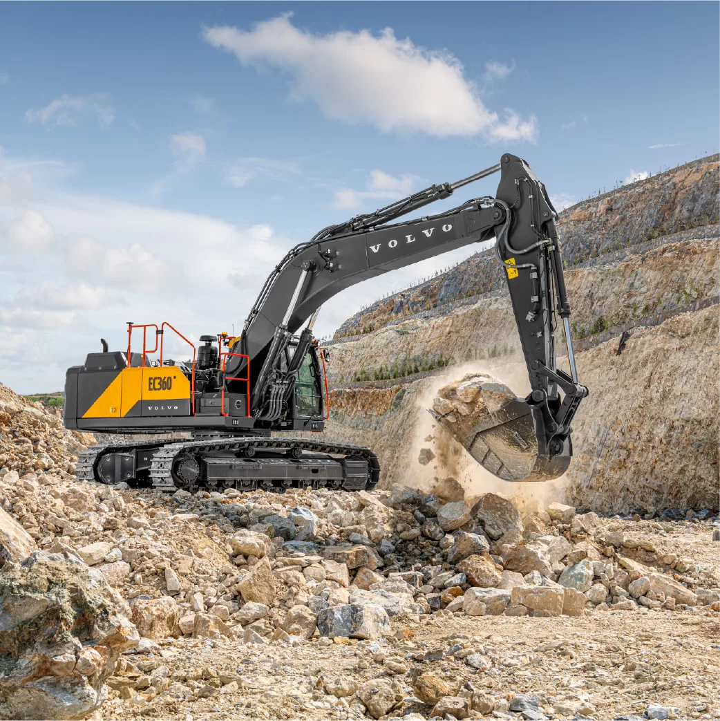 new generation EC360 digging on site